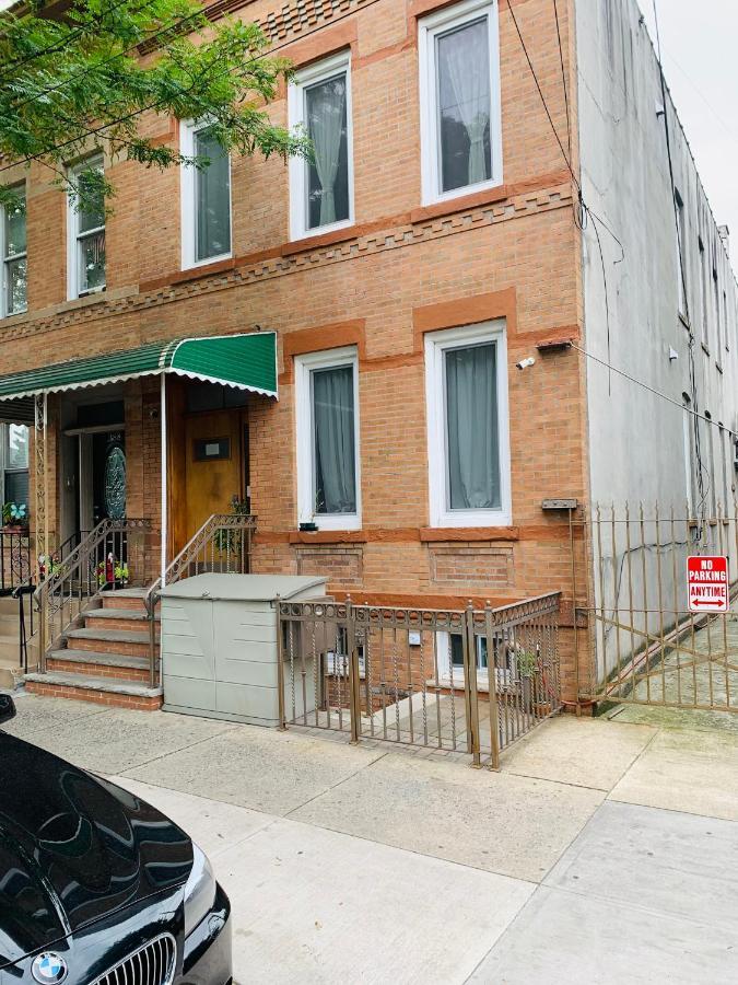 Apartament Urban Jungle Oasis In Queens! Nowy Jork Zewnętrze zdjęcie
